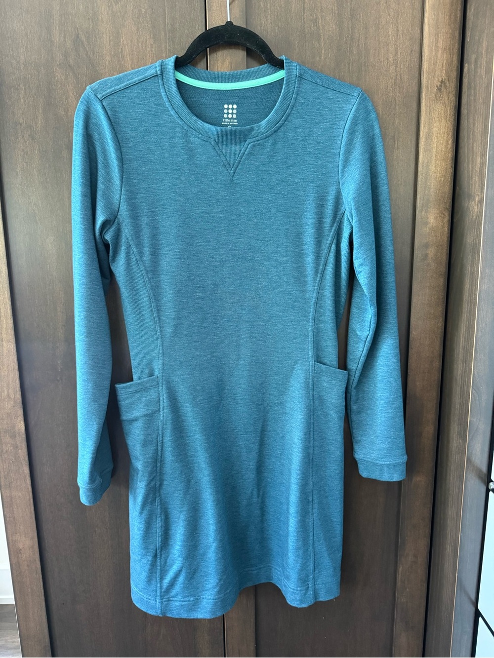 Title Nine NBD long sleeve pocket dress sz S